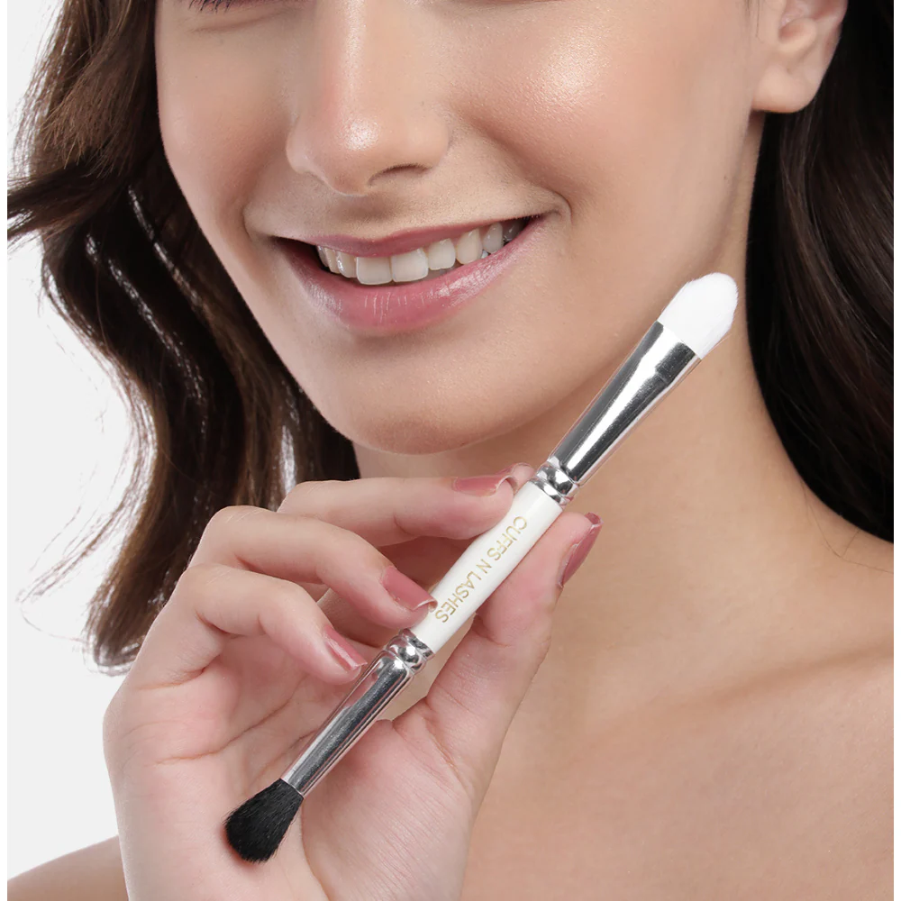 CUFFS N LASHES Double Duty Flat & Blending Brush - DD04 - Image 3