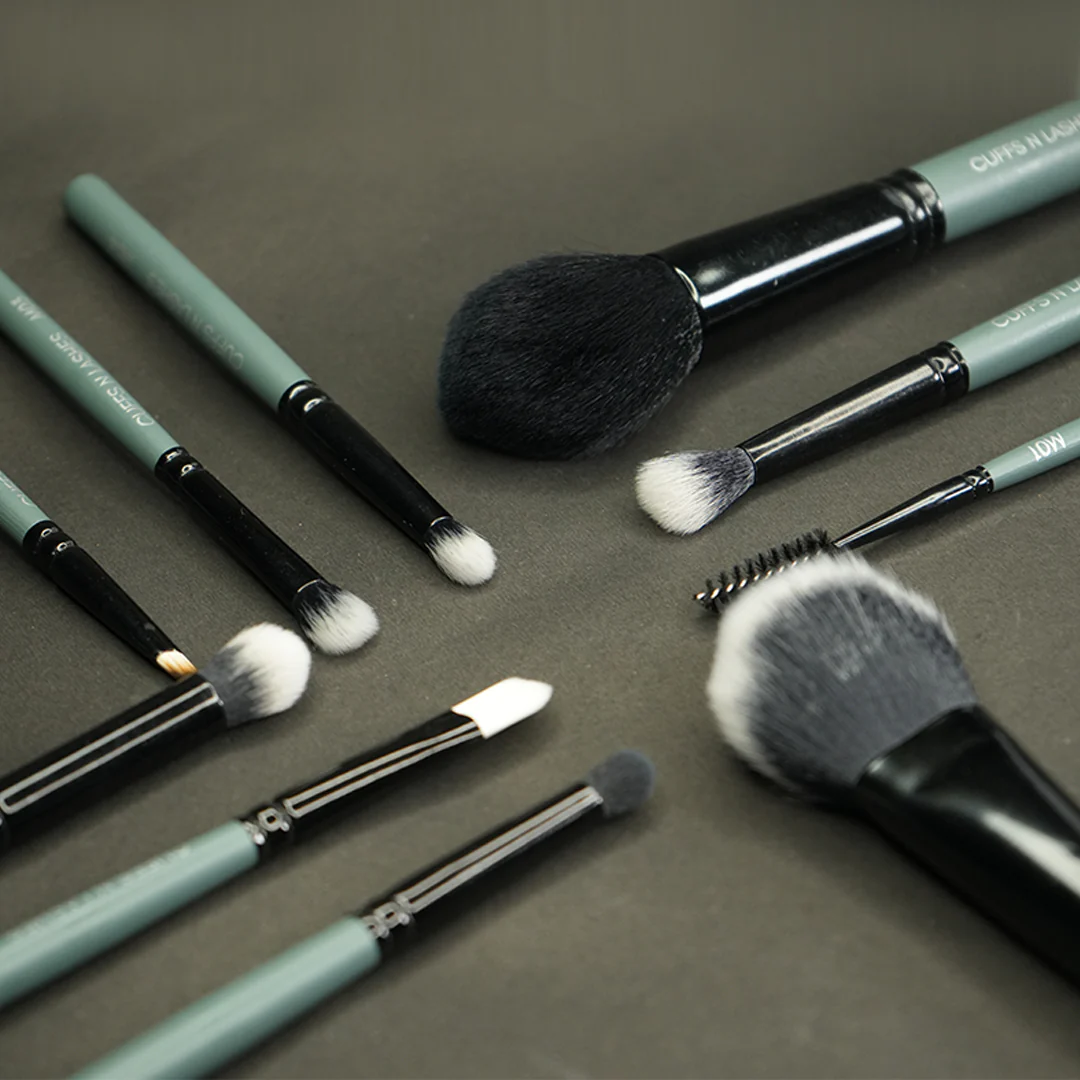 Cuffs N Lashes Mini Makeup Brushes Set Of 10 - With Sponge - Image 5
