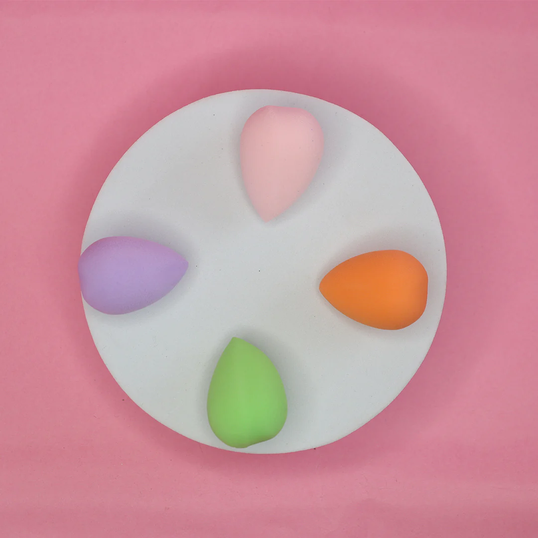 Cuffs N Lashes Mini Puff Makeup Blender/Sponge Set of 4 - Image 3