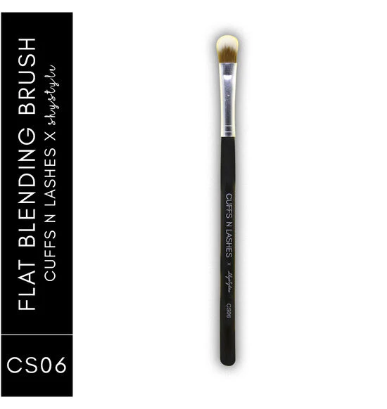 Cuffs N Lashes X Shystyles Makeup Brush - CS 06 Flat Blending Brush - Image 2