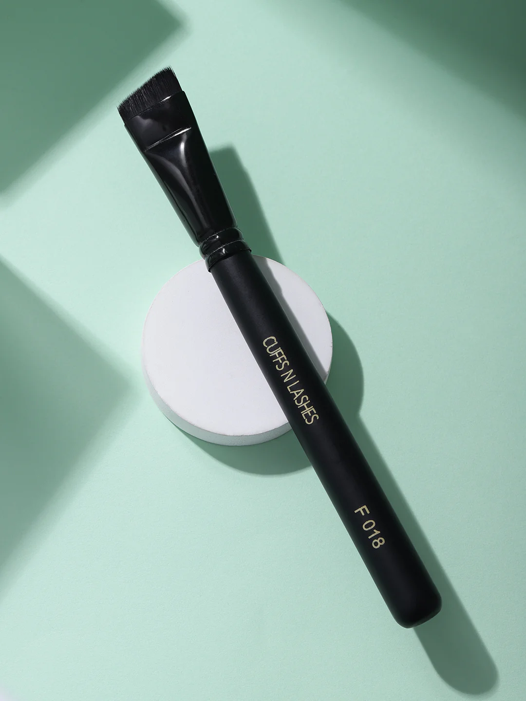 Cuffs N Lashes Makeup Brushes, F018 - Small Contour Brush