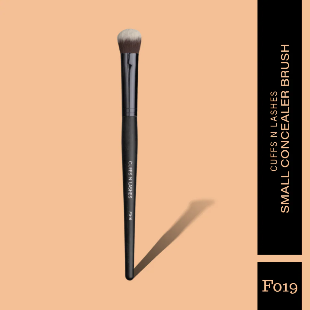 Cuffs N Lashes Makeup Brushes, F019 - Small Concealer Brush - Image 3