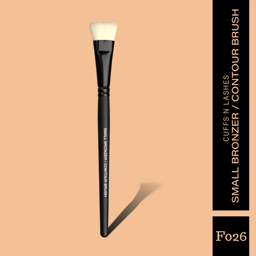 Cuffs N Lashes Makeup Brushes, F026 SMALL BRONZER/CONTOUR BRUSH - Image 3